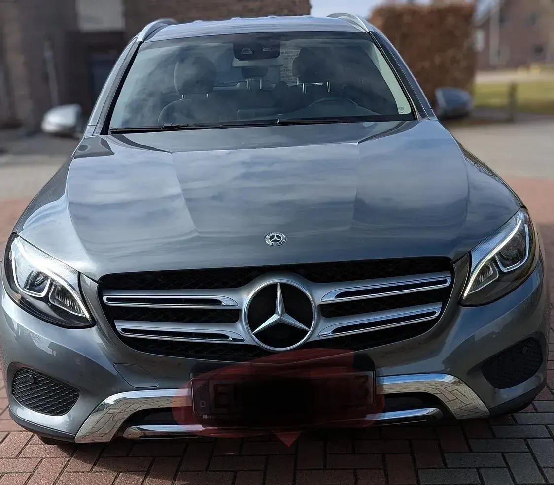 Gebraucht Mercedes GLC220 170 PS (125 kW) 2018 Grau SUV