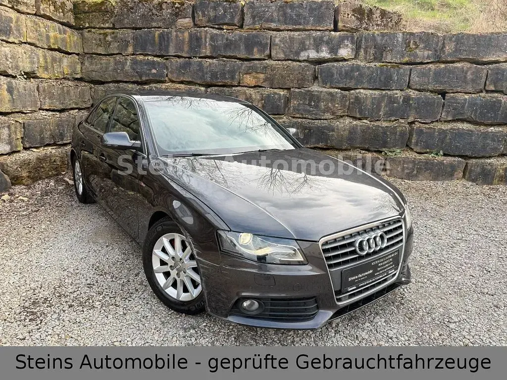 Używany Audi A4 S-Line 160 KM (117 kW) 2009 Szary Sedan/Limuzyna