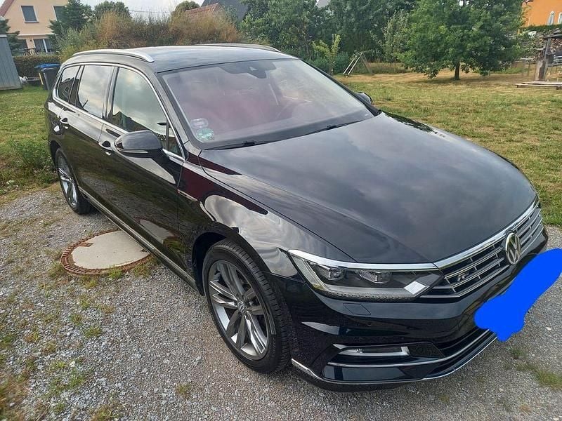 Schwarz Gebraucht 2018 VW Passat Highline Kombi | 16.000 € (Superpreis) - Bild 1/4