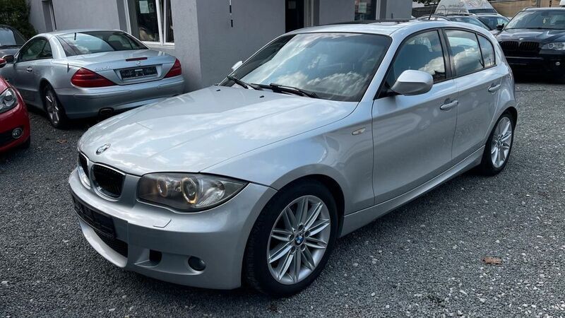 Silber Gebraucht 2011 BMW 120 M Sport Kleinwagen | 5.490 € (Guter Preis) - Bild 1/4