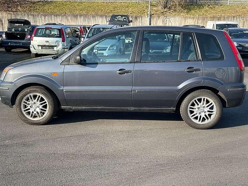 Gebraucht Ford Fusion Trend 80 PS (58 kW) 2004 Graphitgrau metallic Kleinwagen