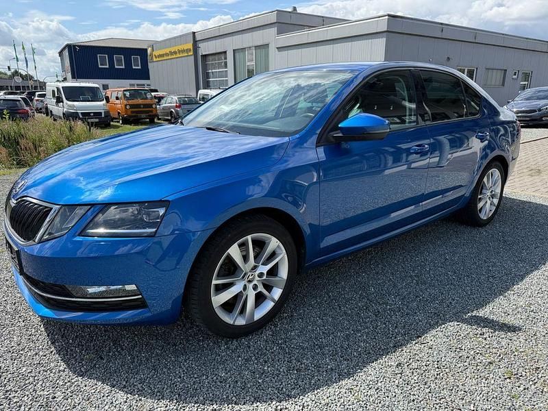 Gebraucht Skoda Octavia Style 179 PS (131 kW) 2018 Blau Limousine