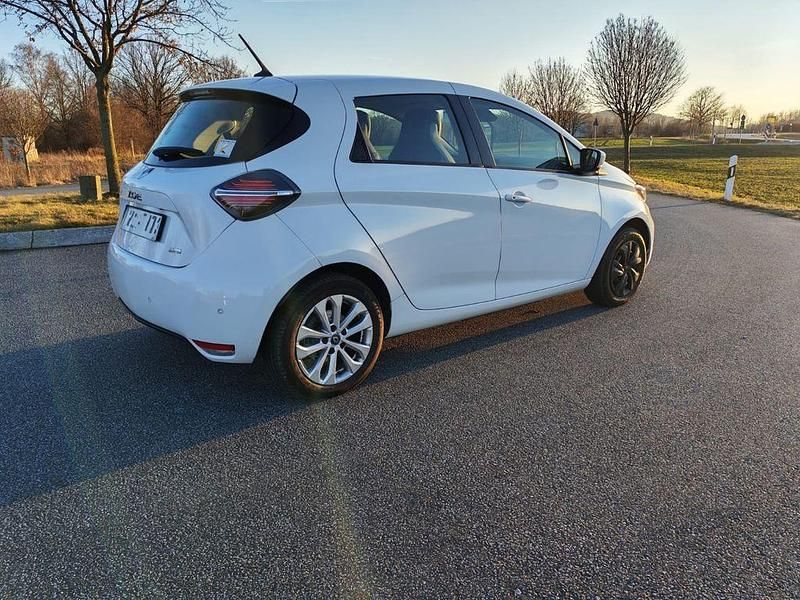 Gebraucht Renault Zoe Experience 80 kW (109 PS) 2020 Weiß Kleinwagen
