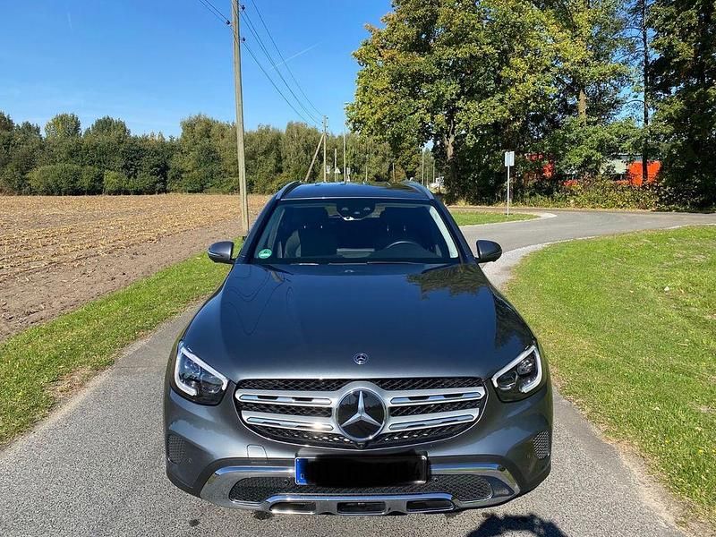 Gebraucht Mercedes GLC300 245 PS (180 kW) 2020 Grau SUV