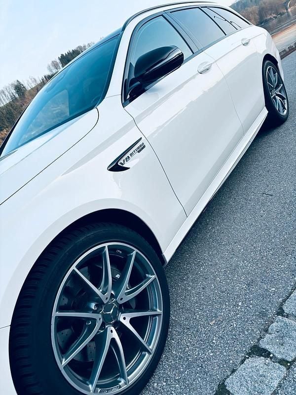 Gebraucht Mercedes E63 AMG AMG 571 PS (419 kW) 2018 Weiß Kombi