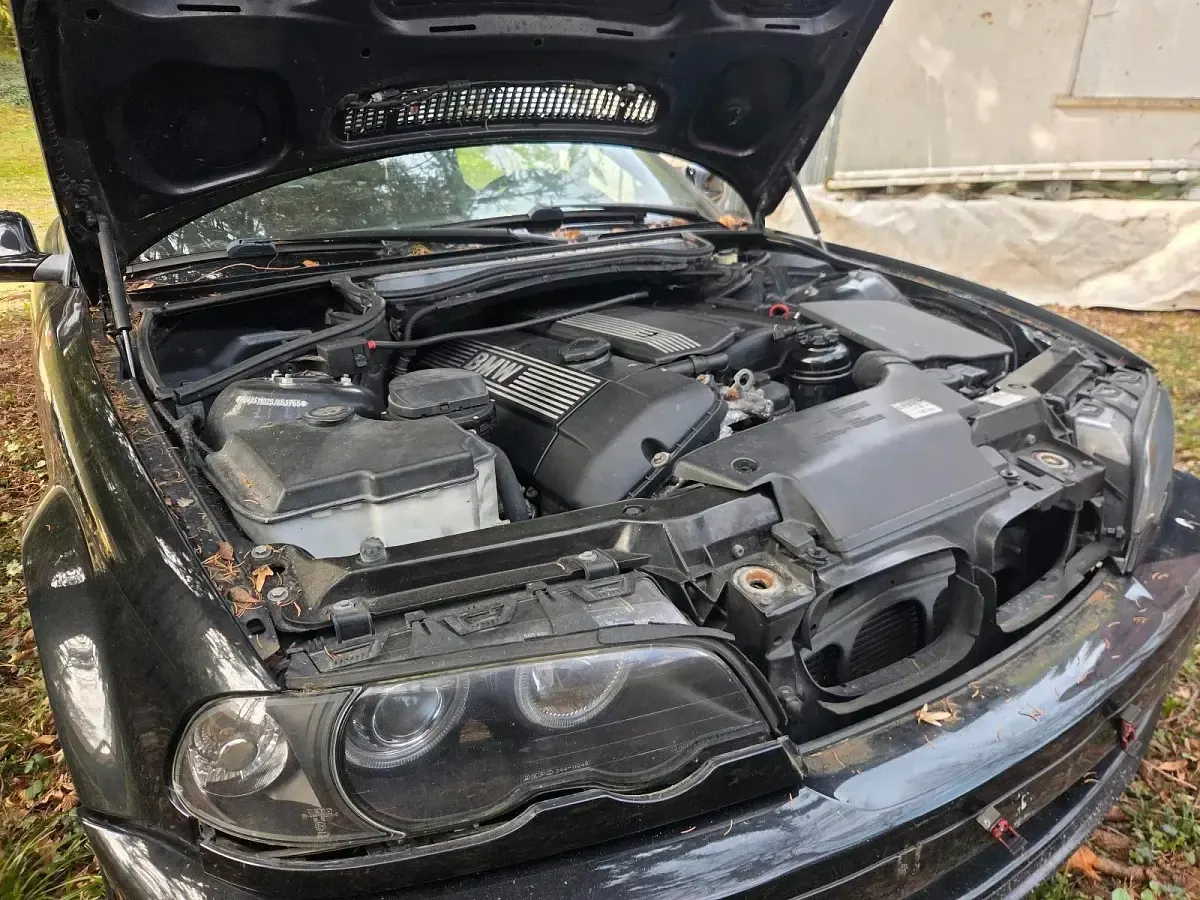 Gebraucht BMW 320 Cabriolet 170 PS (125 kW) 2001 Schwarz Cabrio
