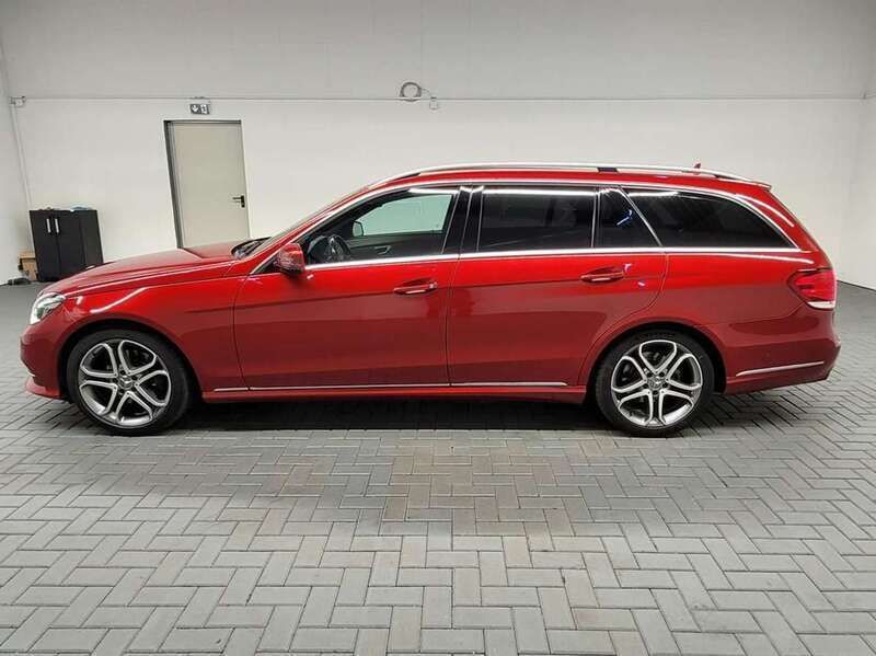 Gebraucht Mercedes E250 Avantgarde 204 PS (150 kW) 2014 Rotmet. Kombi