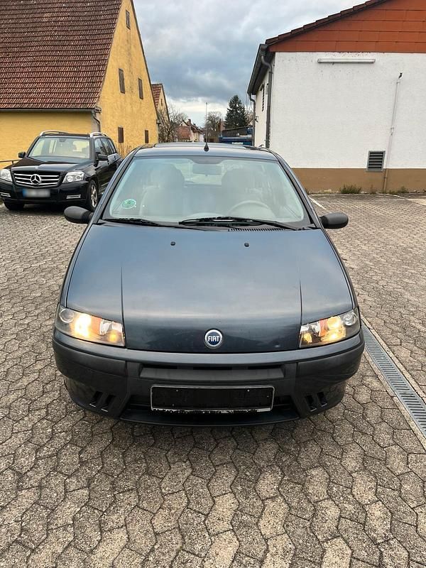 Gebraucht Fiat Punto 59 PS (43 kW) 2000 Grau Kleinwagen