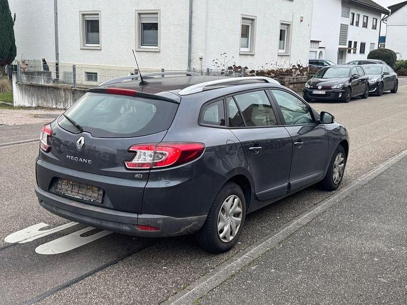 Gebraucht Renault Mégane III Initiale Paris 110 PS (80 kW) 2014 Grau Limousine