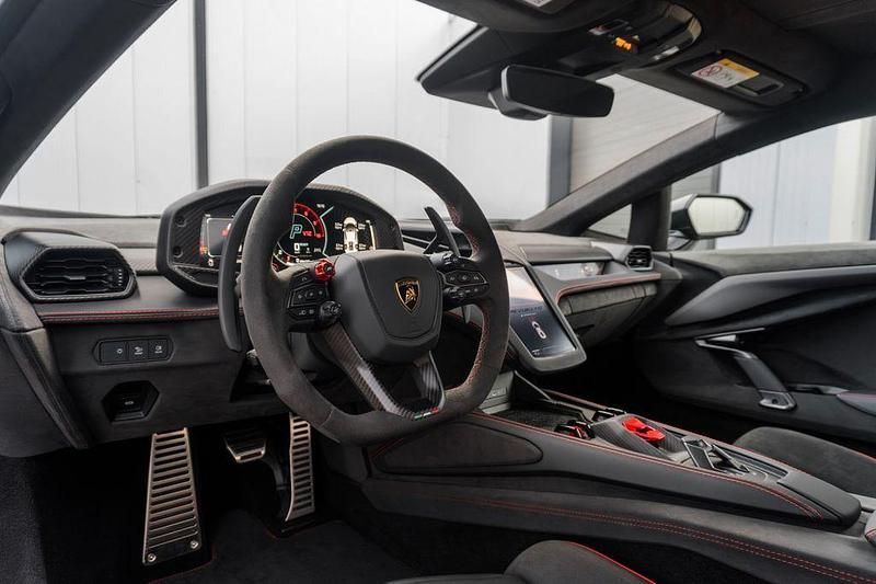 Gebraucht Lamborghini Revuelto 2024 Schwarz Coupé