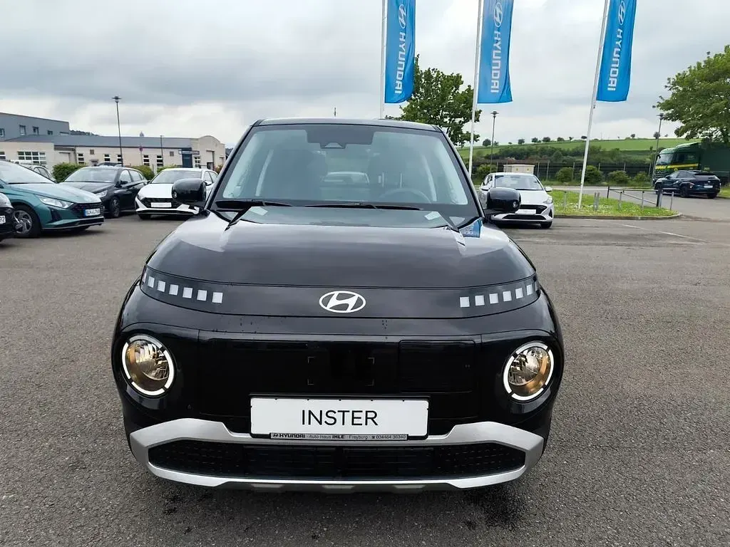 Gebraucht Hyundai Inster Trend 85 kW (116 PS) 2026 Schwarz Kleinwagen