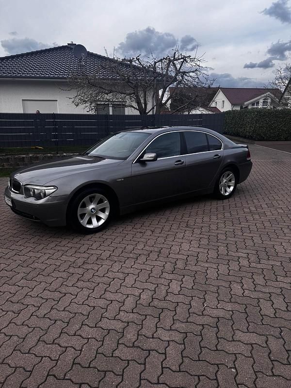 Gebraucht BMW 730 280 PS (205 kW) 2004 Silber Limousine