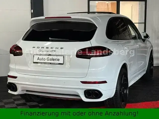 Gebraucht Porsche Cayenne S 385 PS (283 kW) 2016 Carraraweiss/gletscherweiss SUV