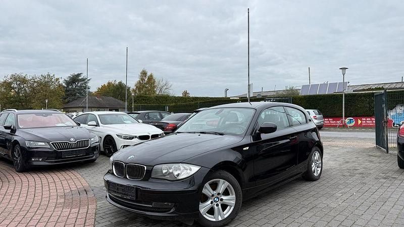 Gebraucht BMW 116 Advantage 122 PS (89 kW) 2012 Schwarz Kleinwagen