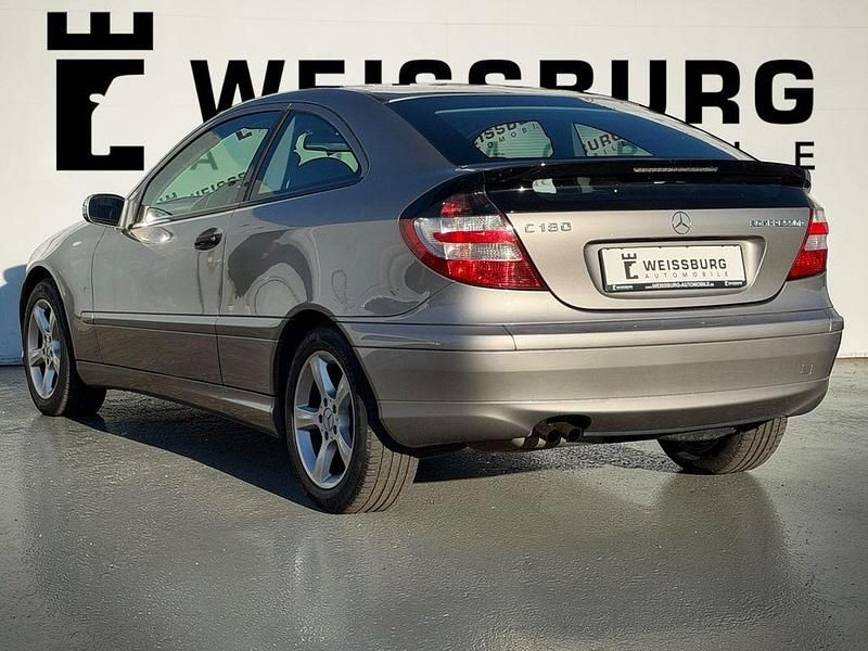 Gebraucht Mercedes C180 143 PS (105 kW) 2006 Silber Coupé
