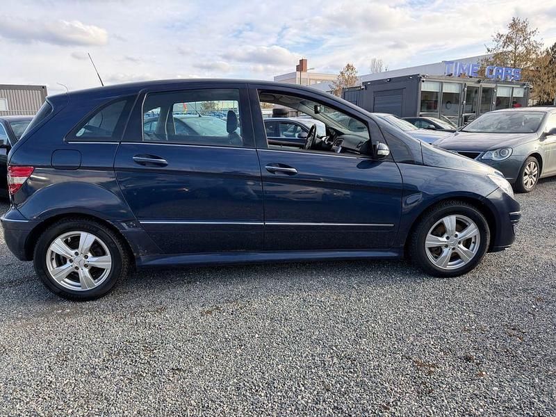 Gebraucht Mercedes B180 109 PS (80 kW) 2007 Blau Van / Kleinbus
