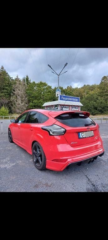 Usata Ford Focus ST-Line 182 CV (133 kW) 2018 Rosso Berlina