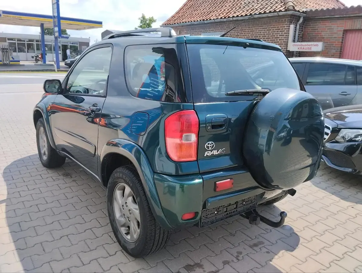 Gebraucht Toyota RAV4 116 PS (85 kW) 2002 Grün SUV