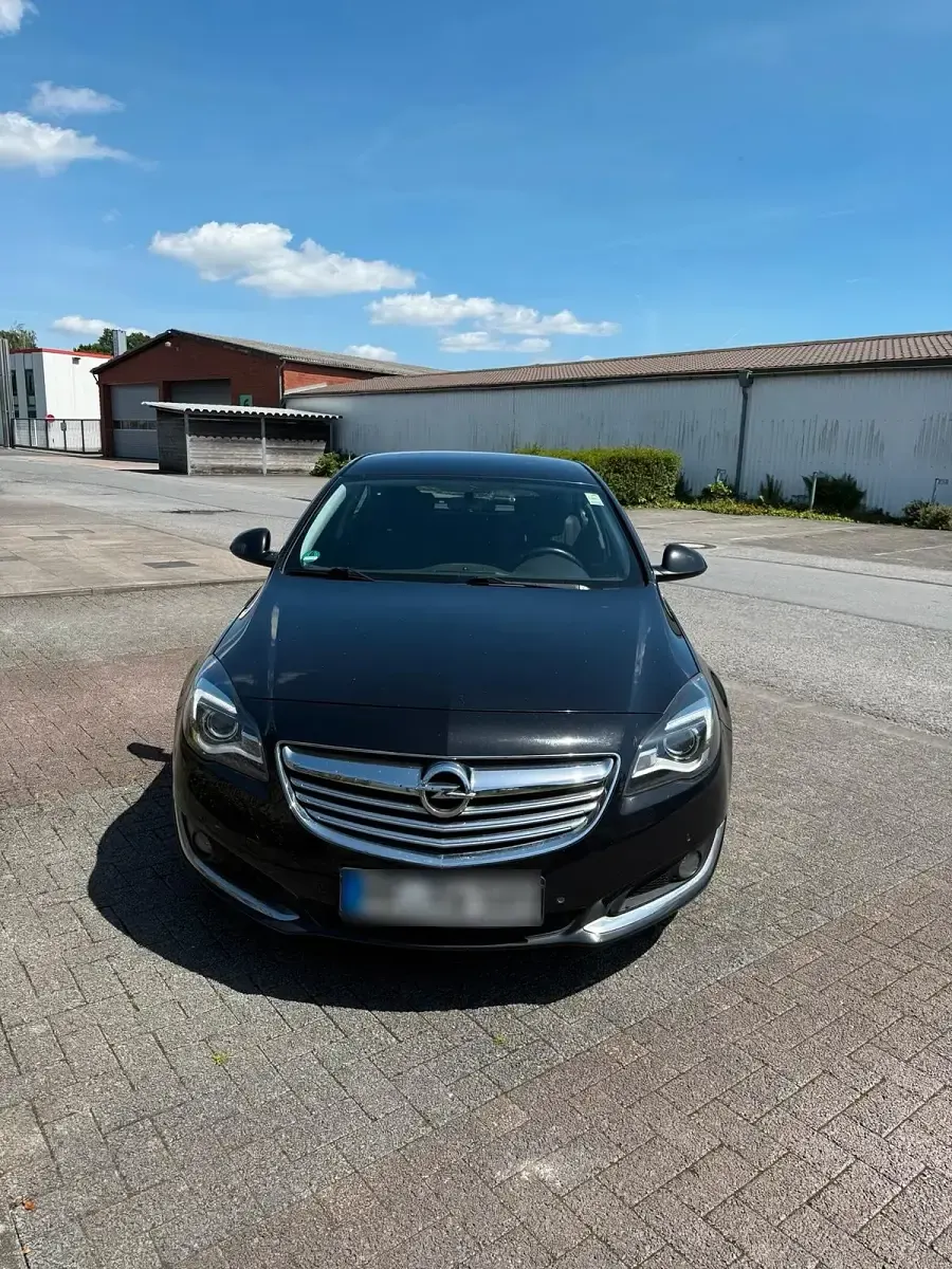 Gebraucht Opel Insignia 120 PS (88 kW) 2014 Schwarz Limousine