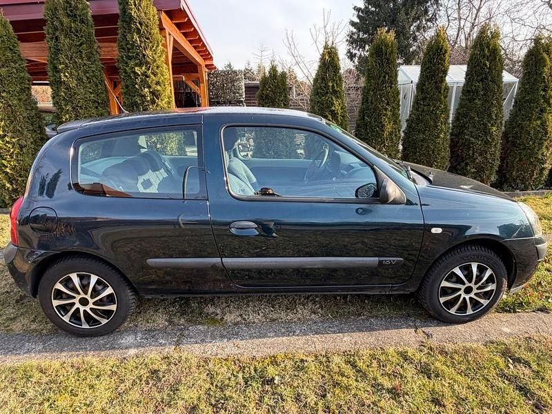 Gebraucht Renault Clio II 75 PS (55 kW) 2004 Grün Limousine