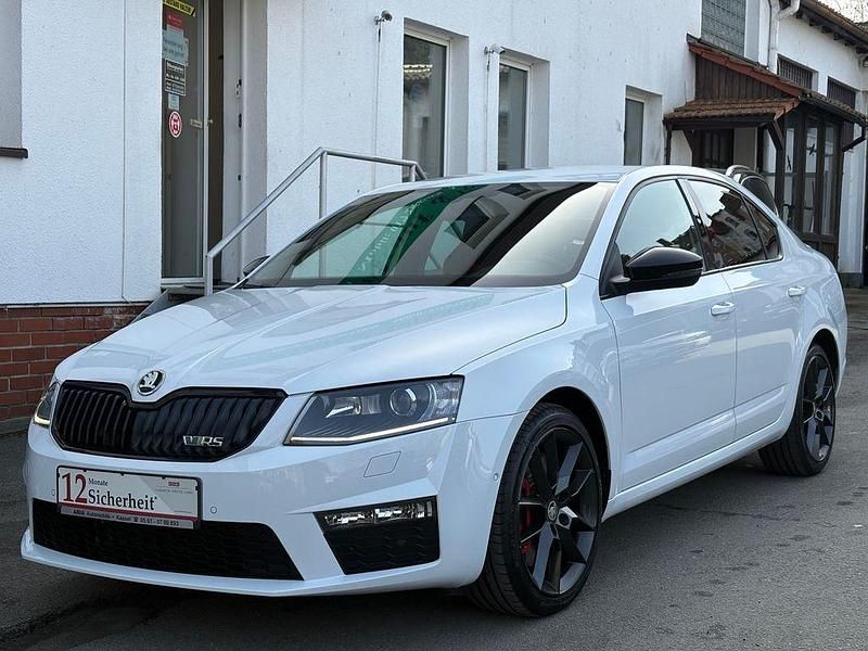 Gebraucht Skoda Octavia RS 220 PS (161 kW) 2015 Weiß Kleinwagen