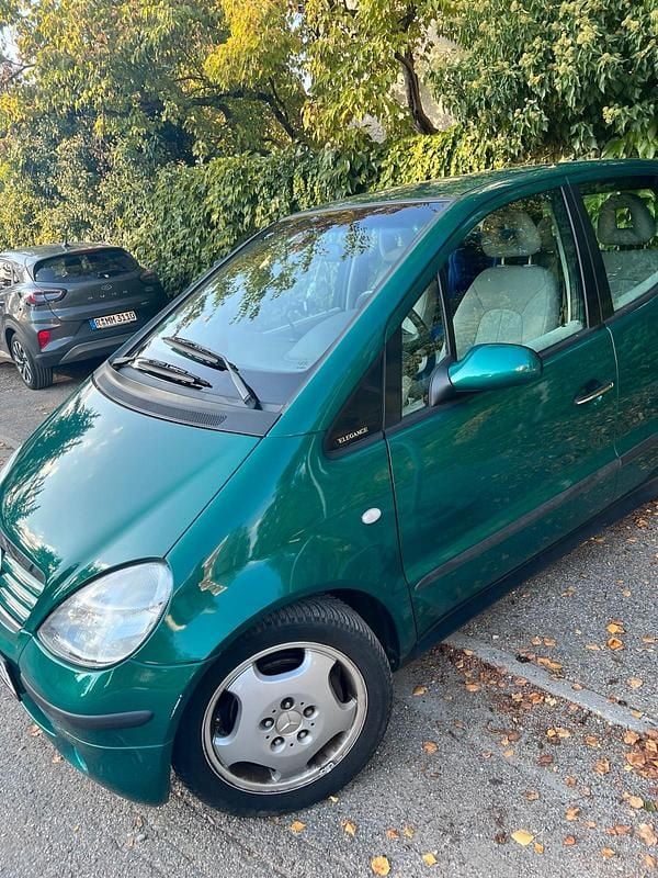 Grün Gebraucht 2001 Mercedes A190 Kleinwagen | 2.500 € (Fairer Preis) - Bild 1/4