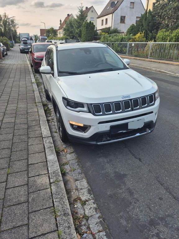 Weiß Gebraucht 2018 Jeep Compass Limited SUV | 20.000 € (Fairer Preis) - Bild 1/4