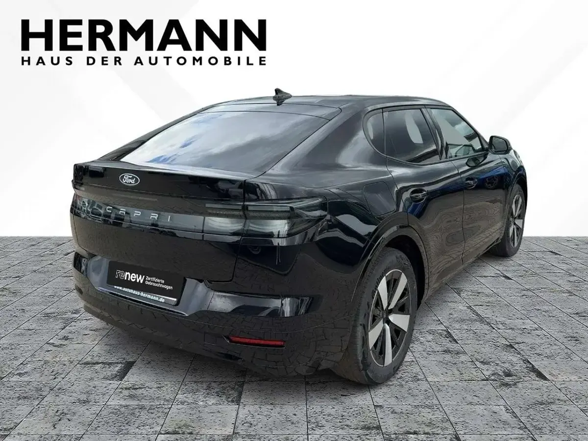 Używany Ford Capri Extended Range 210 kW (286 KM) 2025 Czarny SUV
