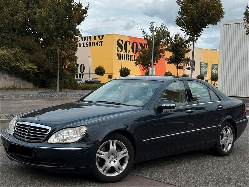 Blau Gebraucht 2002 Mercedes S320 Limousine | 6.290 € (Fairer Preis) - Bild 1/4