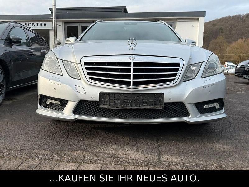 Gebraucht Mercedes E250 AMG line 204 PS (150 kW) 2010 Silber Kombi