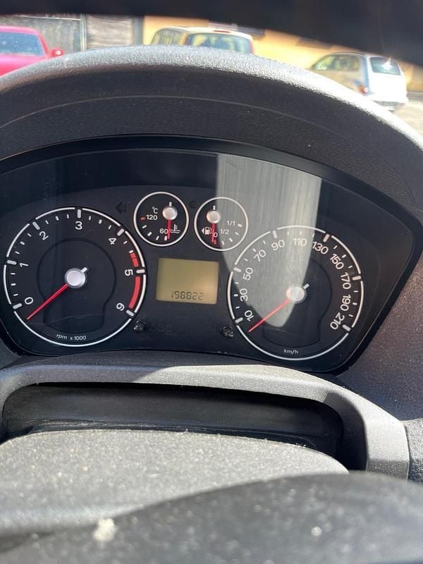 Gebraucht Ford Fiesta 70 PS (51 kW) 2008 Andere farben Kleinwagen