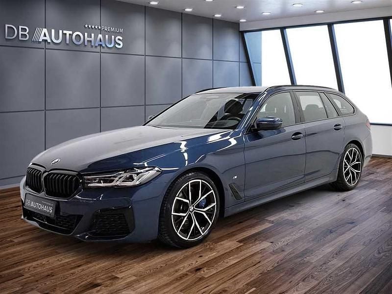 Blau Gebraucht 2022 BMW 540 Sport Line Kombi | 45.560 € (Guter Preis) - Bild 1/4