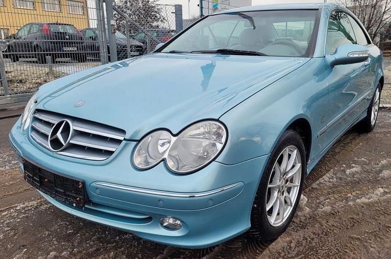 Blau Gebraucht 2003 Mercedes CLK200 Coupé | 4.900 € (Teuer) - Bild 1/4