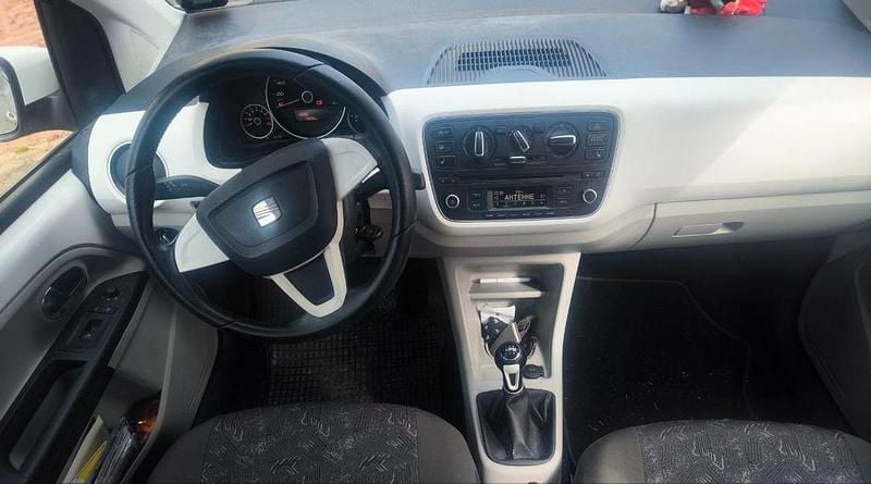 Gebraucht Seat Mii 4You 60 PS (44 kW) 2013 Weiß Kleinwagen