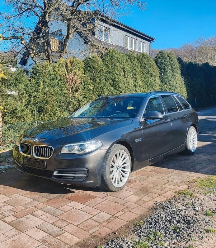 Braun Gebraucht 2014 BMW 520 Kombi | 7.800 € (Superpreis) - Bild 1/4