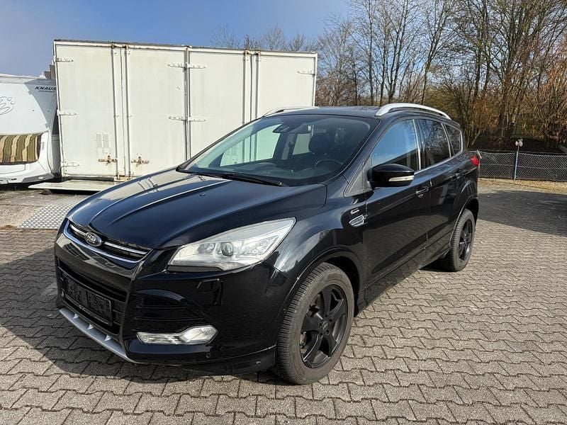Gebraucht Ford Kuga 163 PS (119 kW) 2014 Schwarz SUV