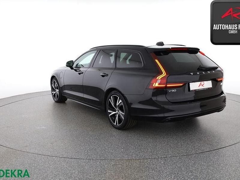 Second-hand Volvo V90 Plus 398 CP (292 kW) 2022 Negru Break