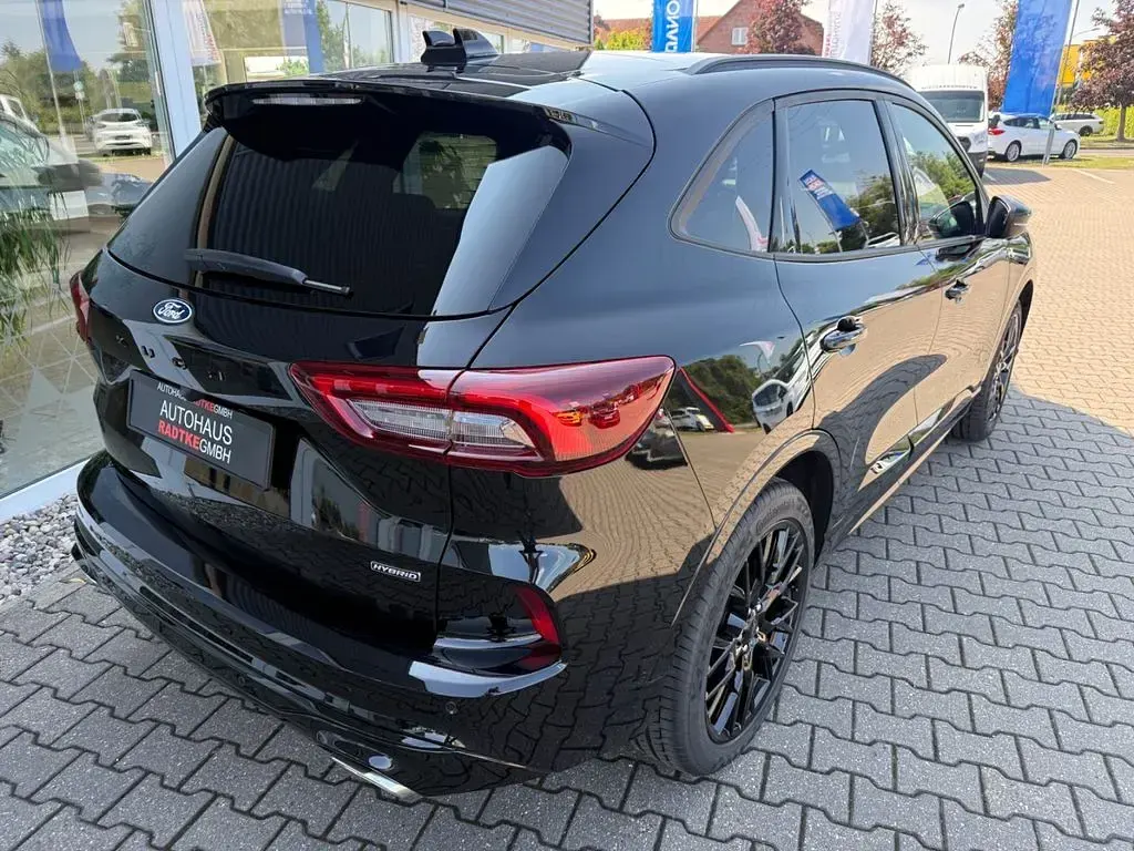 Neu Ford Kuga ST-Line X 151 PS (111 kW) 2026 Schwarz SUV