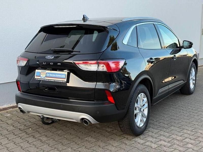 Gebraucht Ford Kuga Titanium 120 PS (88 kW) 2021 Schwarz SUV