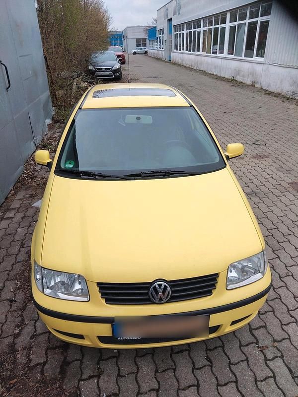 Gebraucht VW Polo 60 PS (44 kW) 2000 Gelb Kleinwagen
