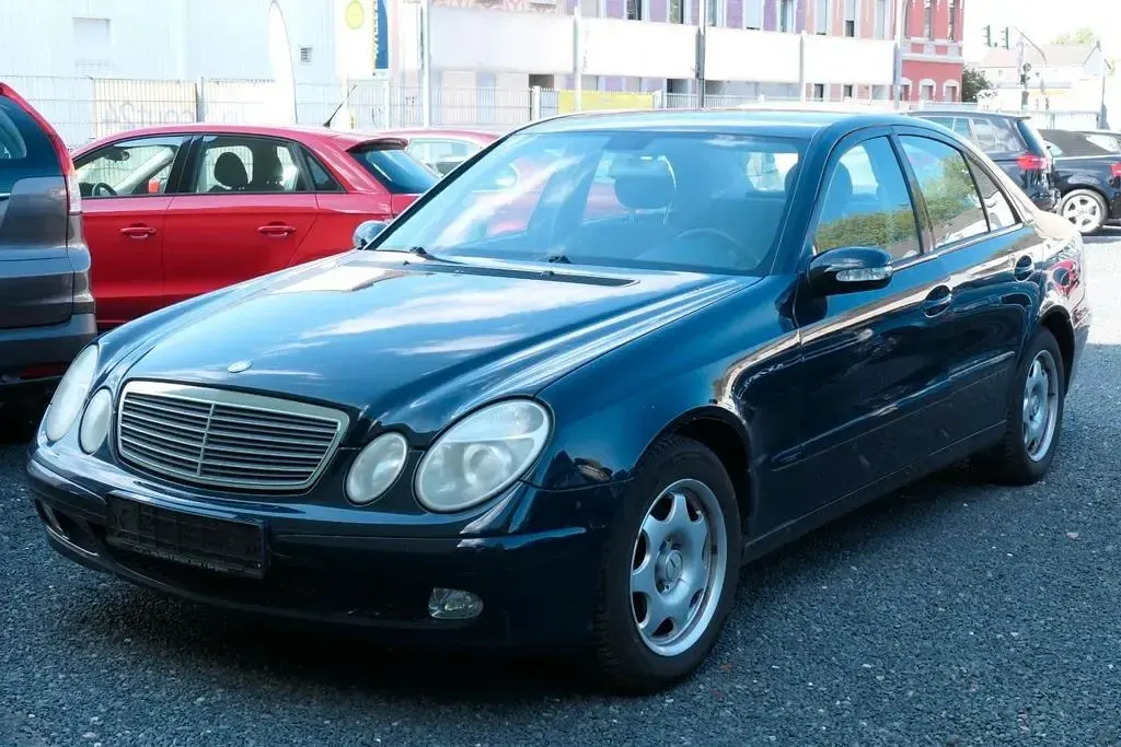 Gebraucht Mercedes E200 Elegance 163 PS (119 kW) 2004 Blau Limousine