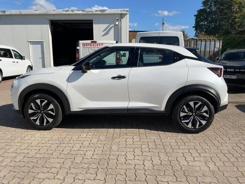 Neu Nissan Juke Acenta 114 PS (83 kW) 2025 Solid white SUV