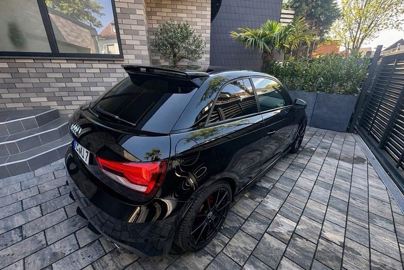 Gebraucht Audi S1 Ambiente 231 PS (169 kW) 2014 Schwarz Kleinwagen