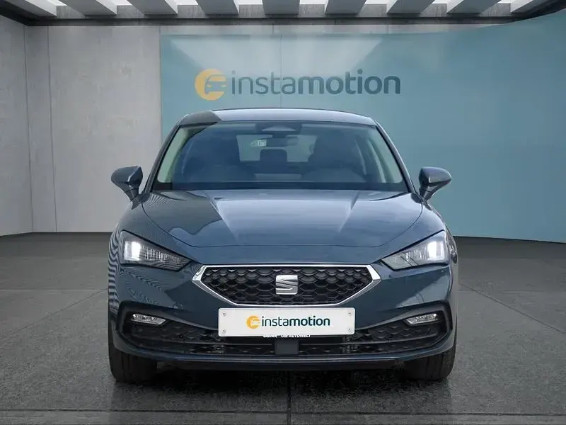 Neu Seat Leon Style 116 PS (85 kW) 2026 Blau Kleinwagen