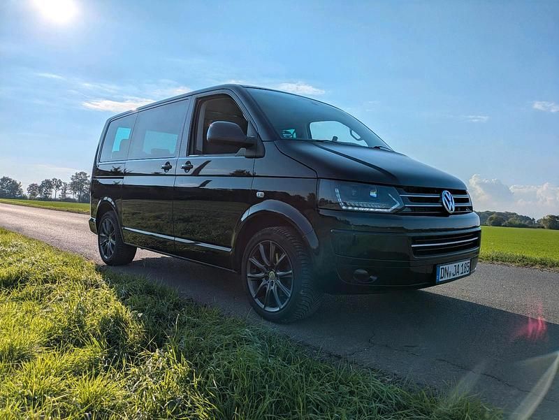 Schwarz Gebraucht 2010 VW Multivan Van | 19.999 € (Teuer) - Bild 1/4