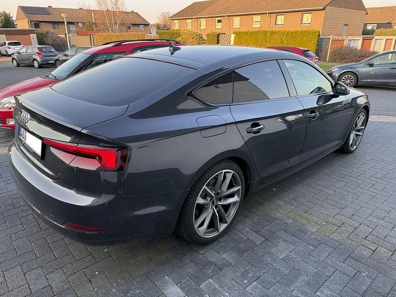 Gebraucht Audi A5 Sportback S-Line 190 PS (139 kW) 2018 Grau Kleinwagen