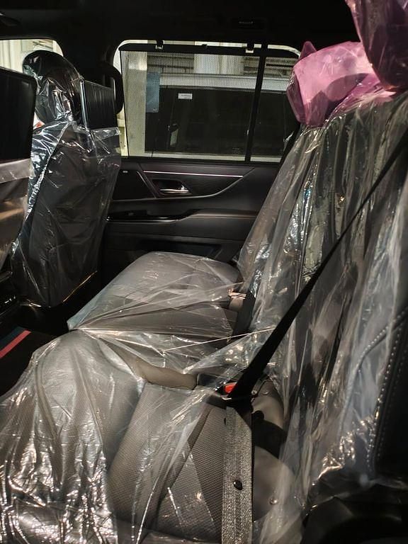 Neu Lexus LX700h Luxury Line 457 PS (336 kW) 2025 Grau SUV