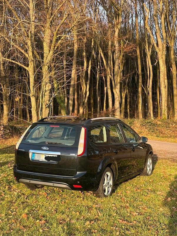 Usata Ford Focus 109 CV (80 kW) 2008 Nero Station wagon