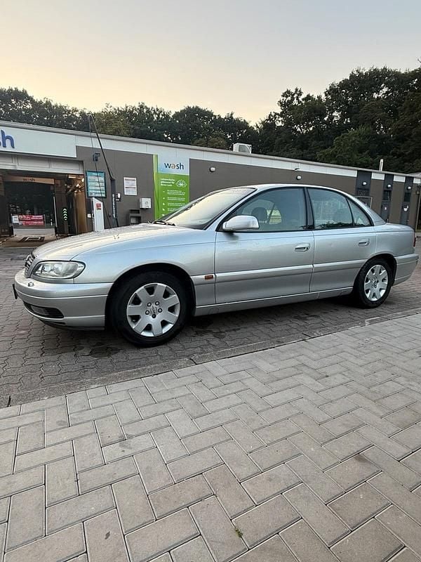 Silber Gebraucht 2001 Opel Omega Limousine | 4.000 € (Teuer) - Bild 1/4