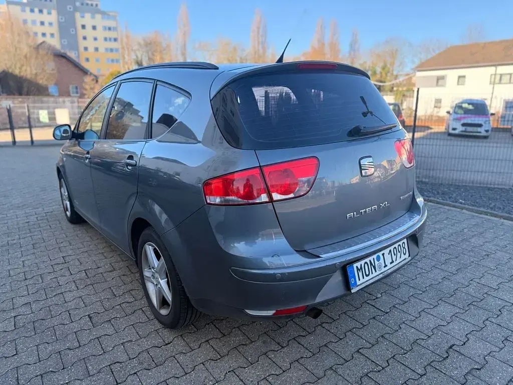 Gebraucht Seat Altea XL Copa 105 PS (77 kW) 2013 Grau Van / Kleinbus